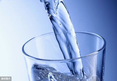 自來(lái)水 桶裝水和礦泉水,哪種最健康 只喝燒開(kāi)的自來(lái)水會(huì)怎樣